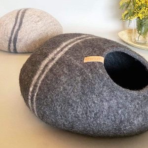 https://cdn.shopify.com/s/files/1/0548/8705/5445/products/mishum-petra-cave-debiologischekatnl-debiologischekatnl-930633.jpg?v=1657650448